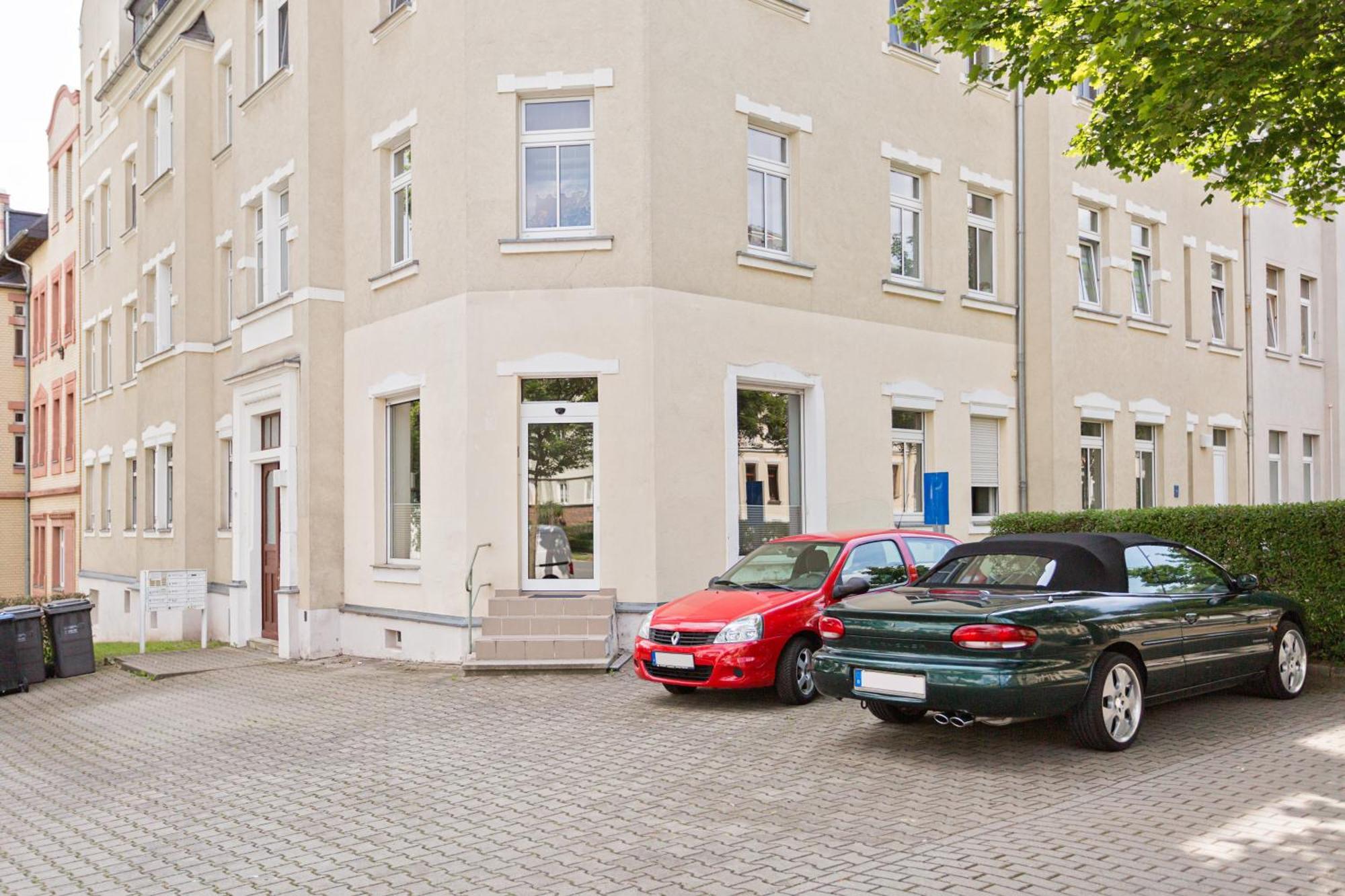 Doppelzimmer III Gaestezimmer In Unterkunft Mit Gemeinschaftsbad Und Gemeinschaftskueche 켐니츠 외부 사진